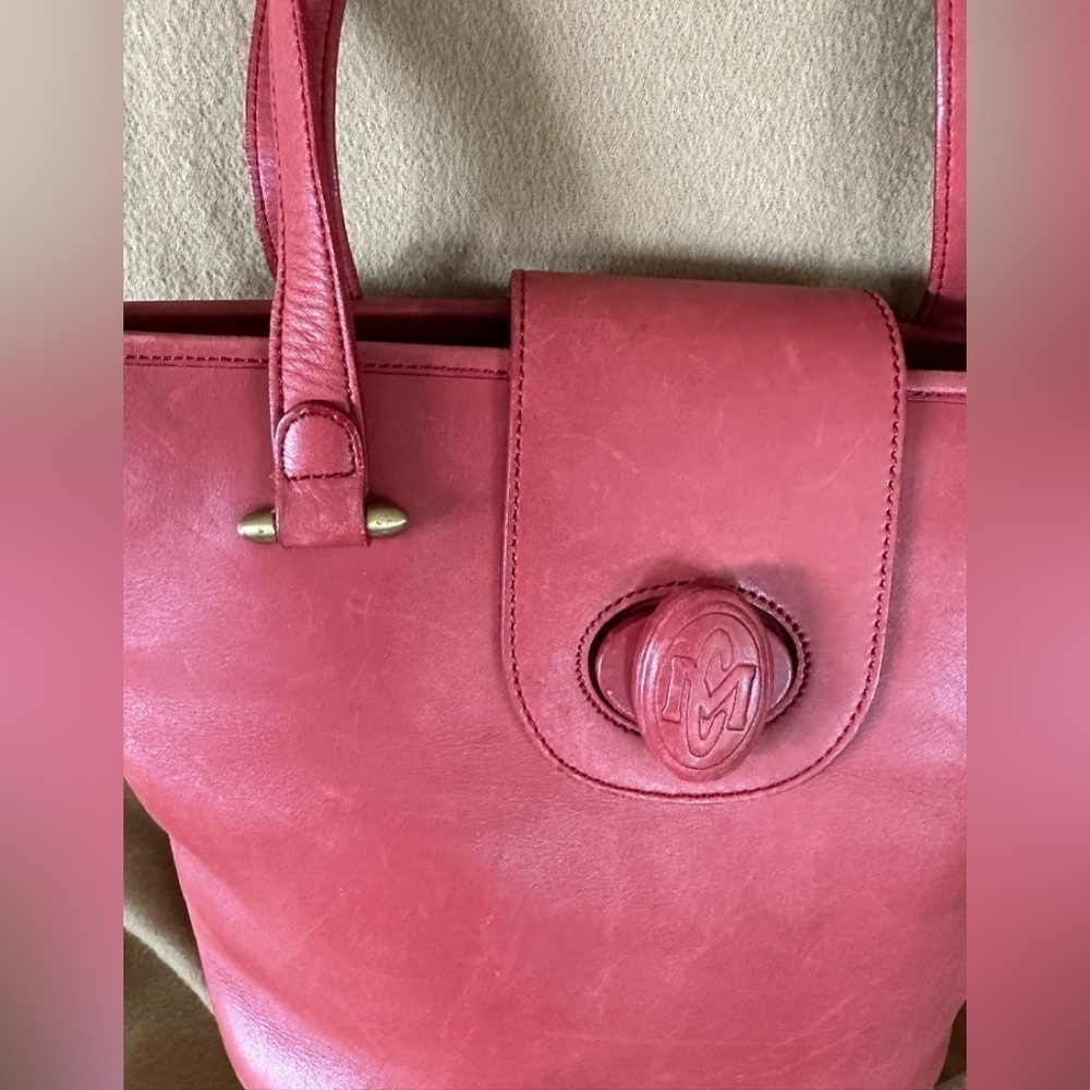 Artisans Alaska MC MASCOT Red Natural Cowhide Leather Bag - Picture 6 of 15